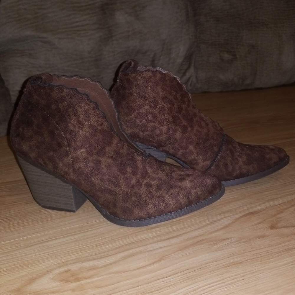 Women's Boots